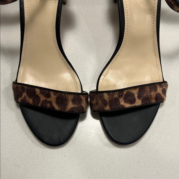 Nine West Leopard Print Sandals with Black Accents - Picture 3 of 7